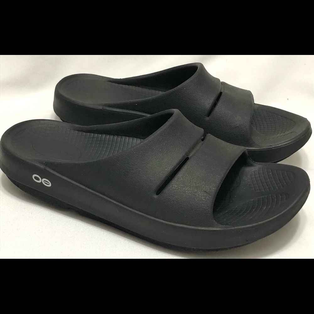 OOFOS Recovery Black Slide Sandals